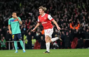 Arshavin's Brilliant Goal: Arsenal Takes 2-1 Lead Over Barcelona in Champions League
