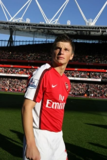 Arsenal V Sunderland 2008-9 Prints: Arshavin's Scoreless Battle: Arsenal vs. Sunderland, 0:0, Barclays Premier League