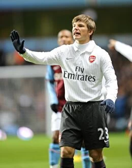 Images Dated 27th January 2010: Arshavin's Stalemate: Arsenal vs. Aston Villa, Barclays Premier League (2010)