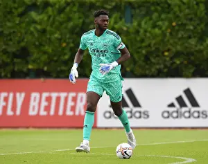 Arthur Okonkwo in Action: Arsenal's Pre-Season Training with Ipswich Town (2022-23)