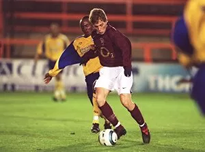 Images Dated 15th November 2005: Arturo Lupoli (Arsenal) Darren Kenton (Southampton)