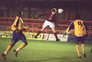 Images Dated 15th November 2005: Arturo Lupoli scores Arsenals 2nd goal