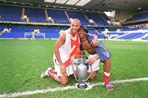 Ashley Cole and Thierry Henry (Arsenal) celebrates at the end of the match