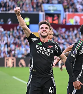 Aston Villa FC v Arsenal FC - Premier League