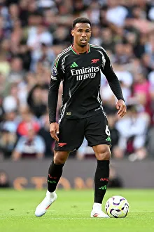 Aston Villa FC v Arsenal FC - Premier League