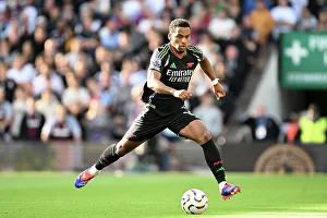 Aston Villa FC v Arsenal FC - Premier League