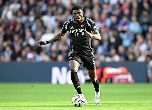 Aston Villa FC v Arsenal FC - Premier League
