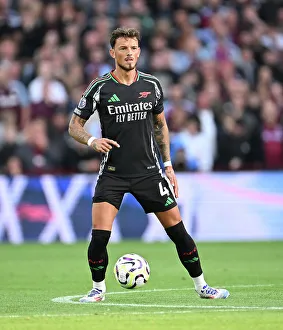 Aston Villa FC v Arsenal FC - Premier League