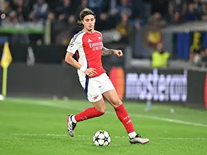 Atalanta V Arsenal 2024-25 Prints: Atalanta BC v Arsenal FC - UEFA Champions League 2024/25 League Phase MD1