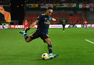 Aubameyang in Action: Arsenal vs Standard Liege, UEFA Europa League (December 2019)
