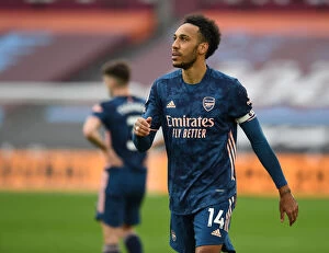 Images Dated 21st March 2021: Aubameyang in Action: Premier League Showdown at West Ham United