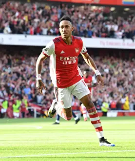 Aubameyang Scores Brace: Arsenal Beats Tottenham in Epic Premier League Clash (2021-22)