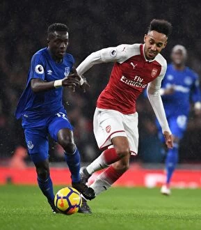 Arsenal v Everton 2017-18 Collection: Aubameyang vs. Gueye: Intense Battle in Arsenal's Premier League Showdown