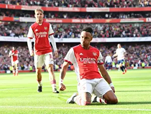 Aubameyang's Brace: Arsenal's Triumph over Tottenham in the 2021-22 Premier League