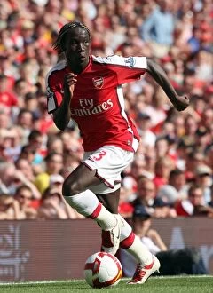 Bacary Sagna Collection: Bacary Sagna in Action: Arsenal's Victory over Stoke City, 4-1, Barclays Premier League