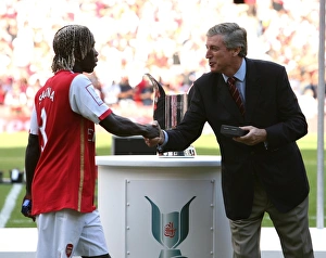 Arsenal v Inter Milan 2007-08 Gallery: Bacary Sagna (Arsenal) picks up his medal