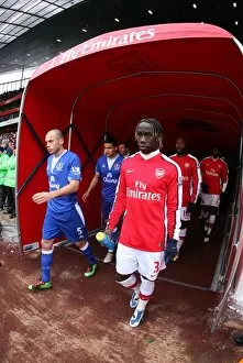 Arsenal v Everton 2009-10 Gallery: Bacary Sagna (Arsenal) walks out of the tunnel before the match. Arsenal 2: 2 Everton