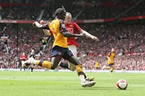 Manchester United v Arsenal 2008-09 Collection: Bacary Sagna (Arsenal) Wayne Rooney (Man United)