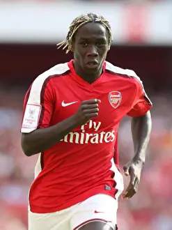 Arsenal V Juventus Prints: Bacary Sagna vs Juventus: Arsenal's Defensive Battle at Emirates Cup 2008 (0:1)