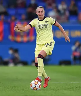 Barcelona V Arsenal Women 2021-22 Prints: Barcelona vs Arsenal Women: UEFA Champions League Clash in Barcelona (October 2021)