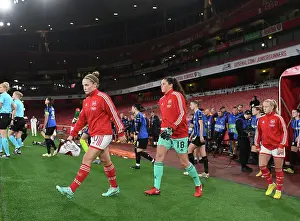 Arsenal Women V FC Zurich Frauen 2022-23 Prints: Battle in Group C: Arsenal Women vs FC Zurich - UEFA Women's Champions League