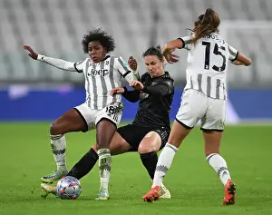Juventus Women V Arsenal Women 2022-23 Prints: Battle in Group C: Juventus vs. Arsenal - UEFA Women's Champions League