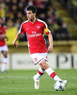 Battle in the Quarterfinals: Arsenal vs. Villarreal - Cesc Fabregas's Determined Performance