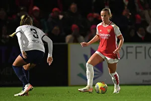 Battle of Stars: Mead vs. Zadorsky in the FA Women's Continental Tyres League Cup Clash between Arsenal and Tottenham