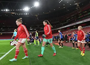 Arsenal Women V FC Zurich Frauen 2022-23 Prints: Battle in the UEFA Women's Champions League: Arsenal Women vs FC Zurich at Emirates Stadium