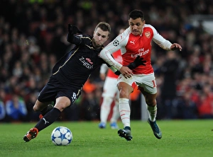 Arsenal V Dinamo Zagreb 2015-16 Prints: A Battle of Wits: Alexis Sanchez vs