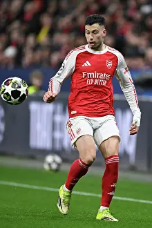 Bayer Leverkusen V Arsenal 2025-26 Prints: Bayer 04 Leverkusen v Arsenal FC - UEFA Champions League 2025/26 Round of 16 First Leg