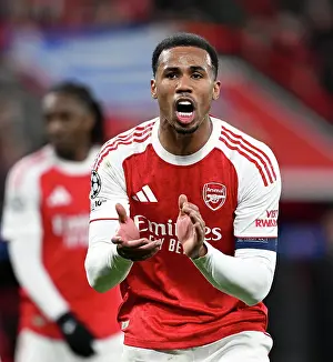Bayer Leverkusen V Arsenal 2025-26 Prints: Bayer 04 Leverkusen v Arsenal FC - UEFA Champions League 2025/26 Round of 16 First Leg