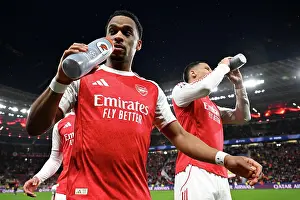 Bayer Leverkusen V Arsenal 2025-26 Prints: Bayer 04 Leverkusen v Arsenal FC - UEFA Champions League 2025/26 Round of 16 First Leg