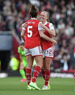 Beattie's Brace: Arsenal Women Advance to Champions League Final with 2-1 Win over VfL Wolfsburg