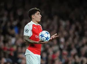 Bellerin Stands Firm Against Olympiacos in Arsenal's 2015 Champions League Battle