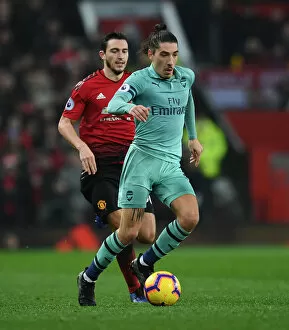 Manchester United v Arsenal 2018-19 Collection: Bellerin vs. Darmian: Clash of the Wing-Backs - Manchester United vs. Arsenal (2018-19)