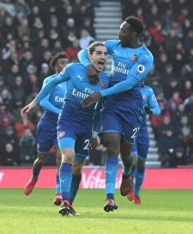 Images Dated 14th January 2018: Bellerin and Welbeck Celebrate Arsenal's Goal Against Bournemouth