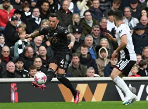 Ben White in Action: Arsenal's Defensive Masterclass vs. Fulham (2022-23 Premier League)