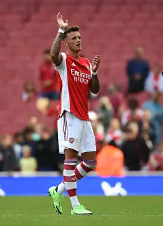 Ben White Welcomes Arsenal Fans: Arsenal FC Star Greets Supporters After Pre-Season Match Against Chelsea