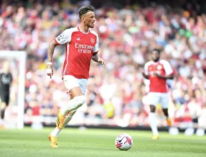 Arsenal V Wolverhampton Wanderers 2022-23 Prints: Ben White's Defiant Performance: Arsenal vs
