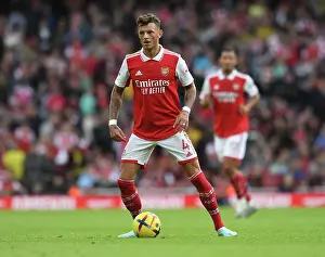 Ben White's Star Performance: Arsenal Overpowers Nottingham Forest in Premier League Showdown