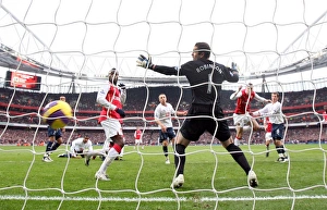 Bendtner Scores Arsenal's Second: 2-1 Over Tottenham, Barclays Premier League, Emirates Stadium (12/22/07)