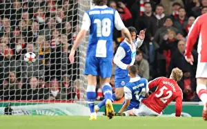 Bendtner Stuns Porto: First Arsenal Goal in 5-0 UEFA Champions League Victory