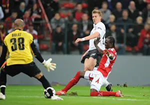 Bendtner's Debut Goal: Arsenal Edges Past Standard Liege 3-2 in Champions League