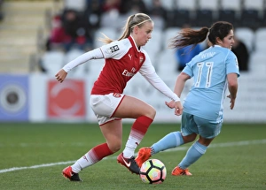 Arsenal Women V Sunderland 2017-18 Prints: Beth Mead in Action: Arsenal Women vs. Sunderland Ladies, WSL 1 (November 2017)