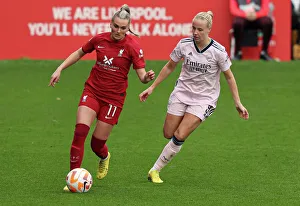 Beth Mead Closes In: Liverpool vs. Arsenal in FA Womens Super League Action