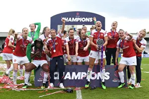 BOREHAMWOOD, ENGLAND - MAY 11: The Arsenal Women lift the WSL Trophy after the match between Arsenal Women
