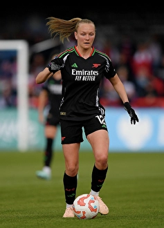 Brighton & Hove Albion FC v Arsenal FC - Barclays Women's Super League Brighton & Hove Albion FC v Arsenal FC - Barclays Women's Super League