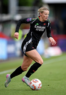Brighton And Hove Albion Women V Arsenal Women 2024-25 Prints: Brighton & Hove Albion FC v Arsenal FC - Barclays Women's Super League Brighton & Hove Albion FC v Arsenal FC