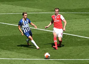 Brighton vs. Arsenal: Holding Defends Amidst Trossard Pressure (Premier League 2019-20)